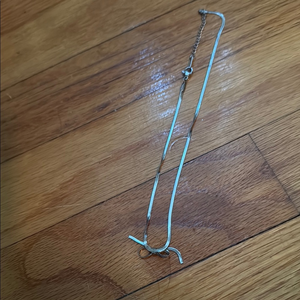 Silver Bow Necklace